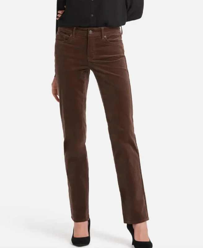 Marilyn Straight Corduroy Jeans In Coffee Bean